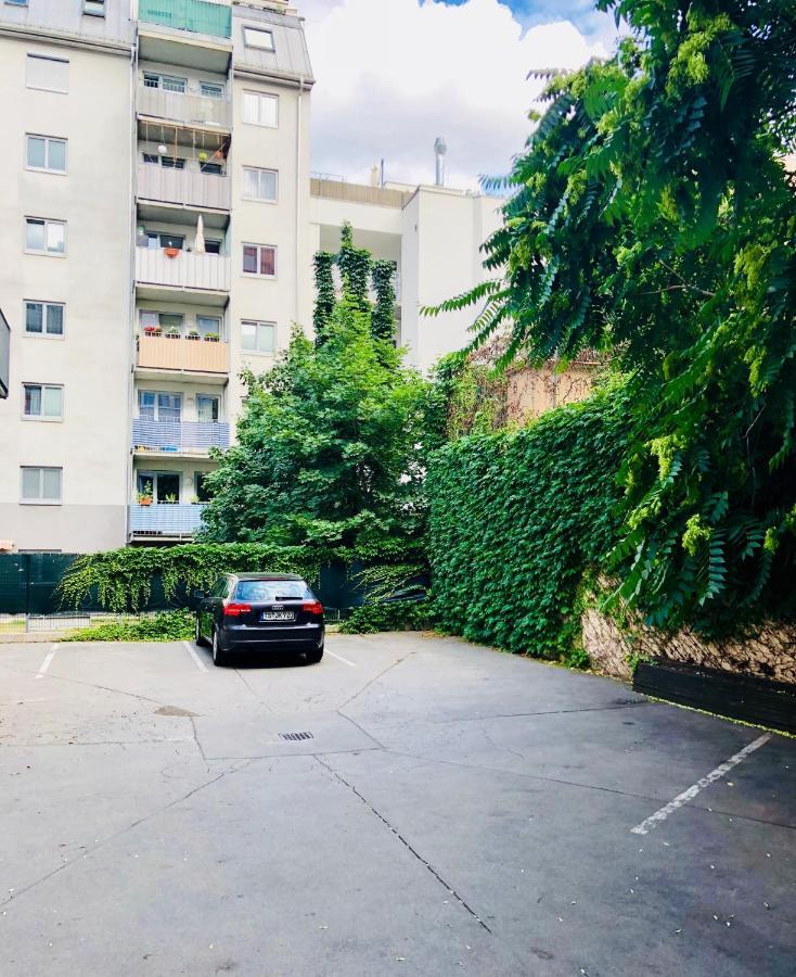 וינה Aparthotel Bianca מראה חיצוני תמונה